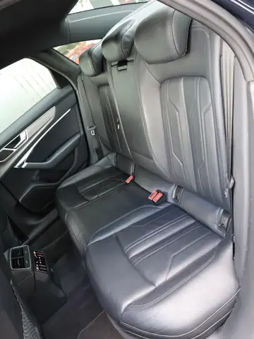 Audi A6 view 14