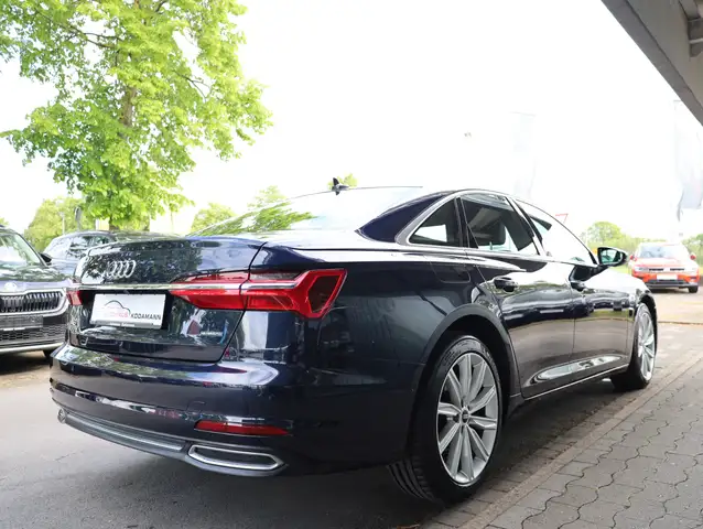 Audi A6 view 12