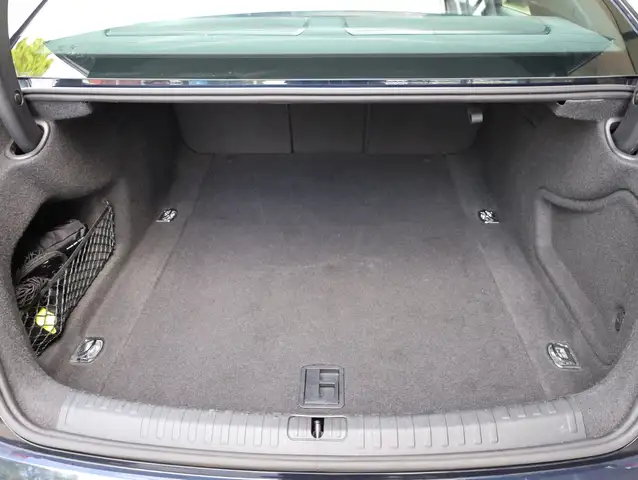 Audi A6 view 10