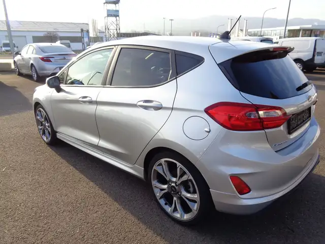 Ford Fiesta view 6