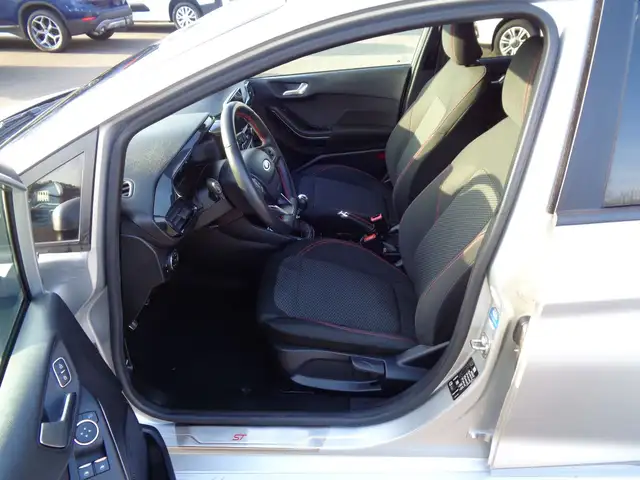 Ford Fiesta view 7
