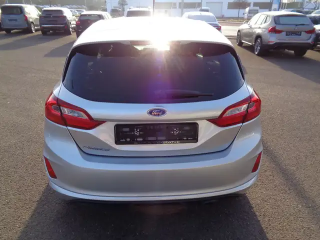Ford Fiesta view 5