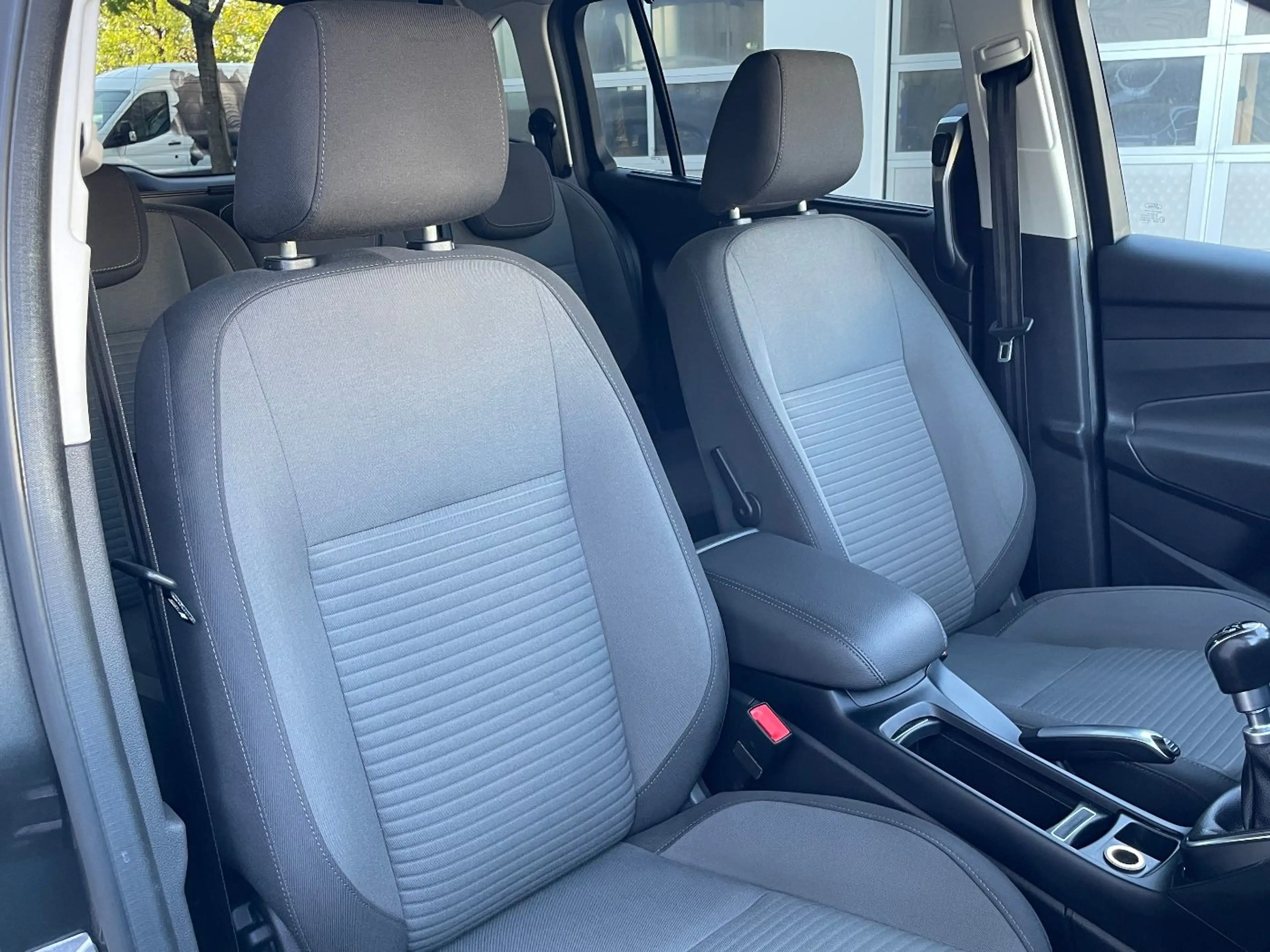 Ford Grand C-Max Titanium 7-Sitze Navi Kamera SHZ LHZ — photo 13