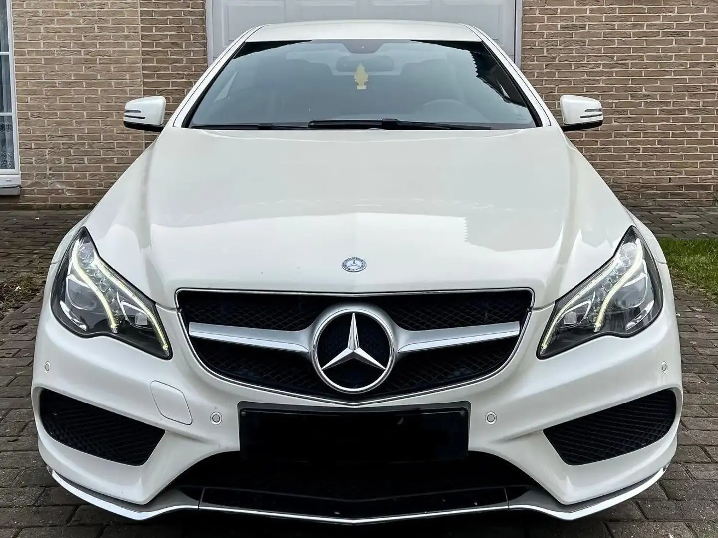 Mercedes-Benz 220 E220 Blanc - 1