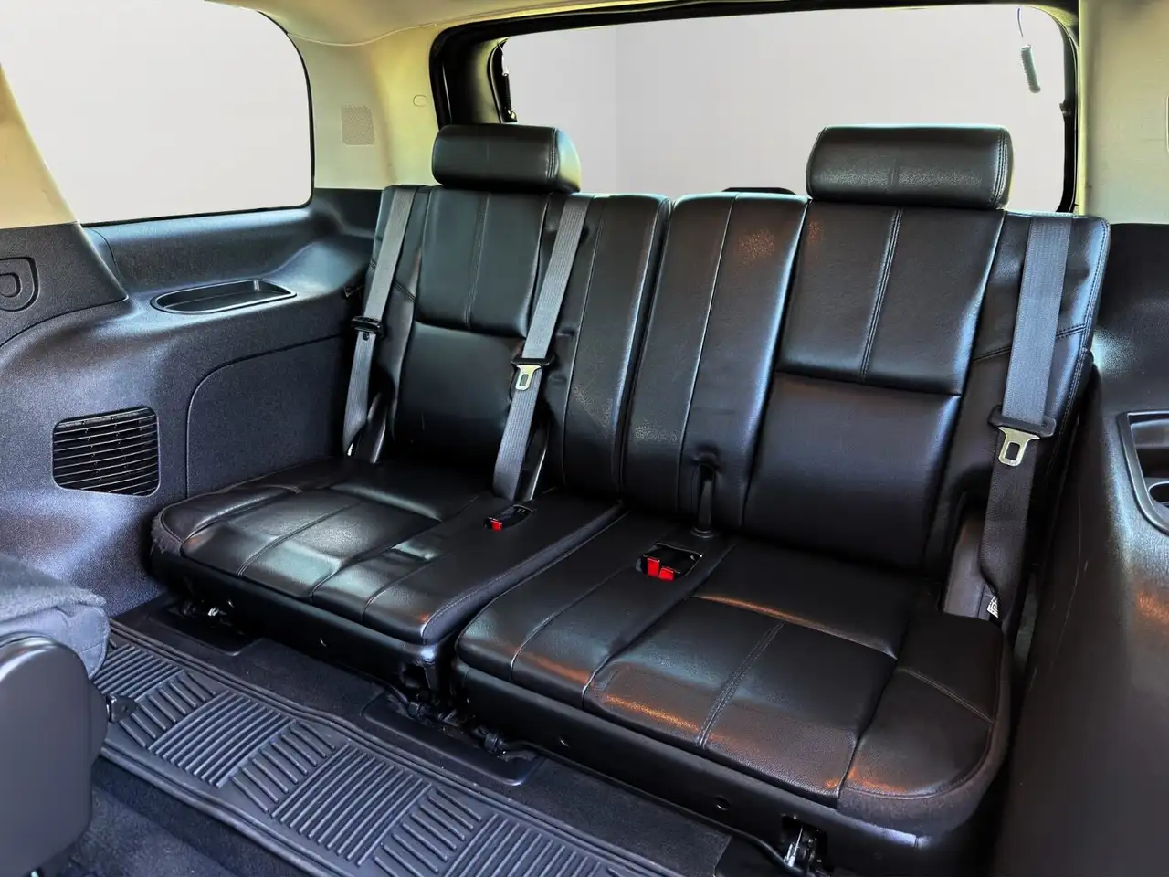 GMC Yukon снимка GMC Yukon