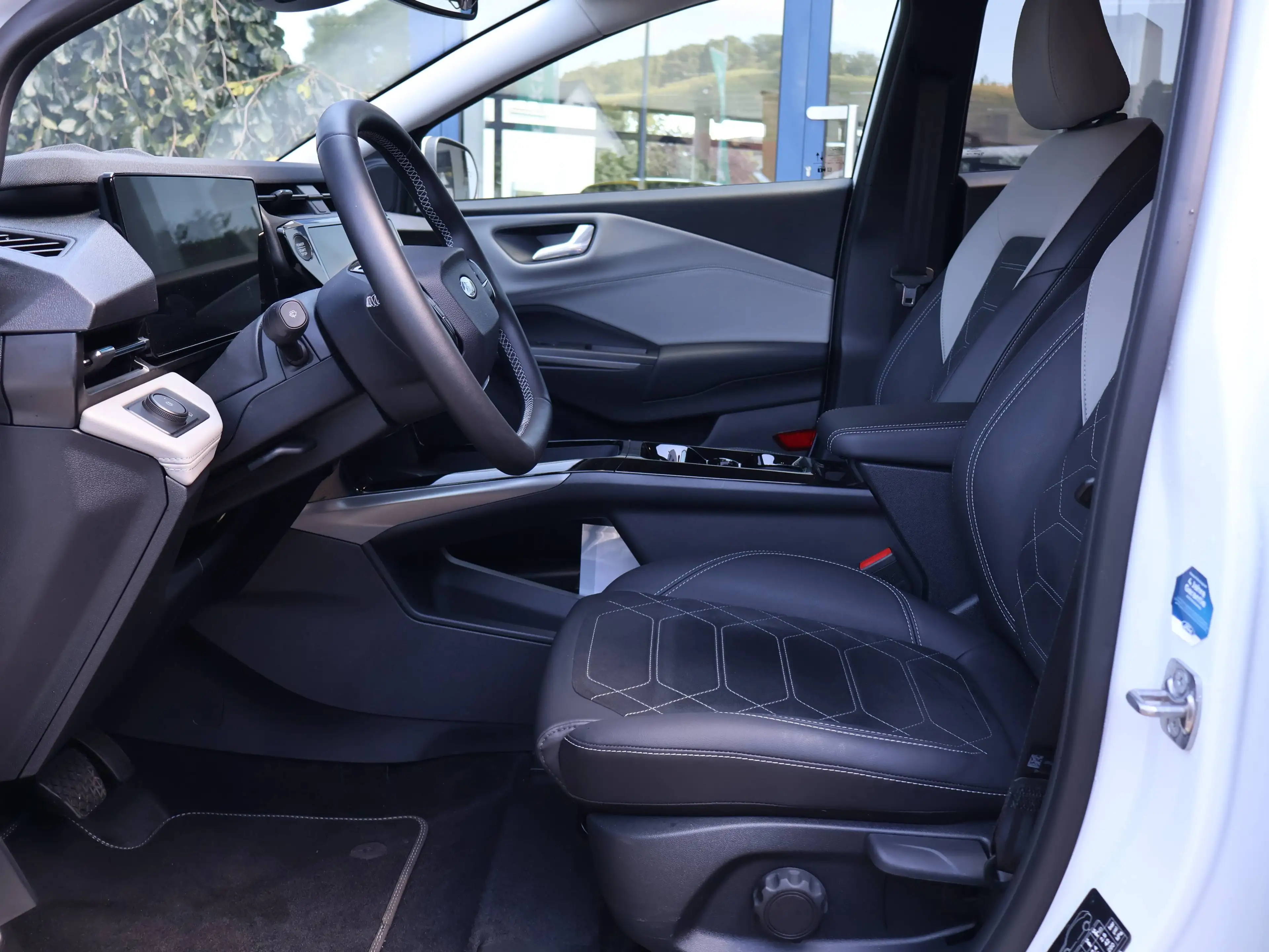 Ford Puma Gen-E 124 kW Premium FWD — photo 8