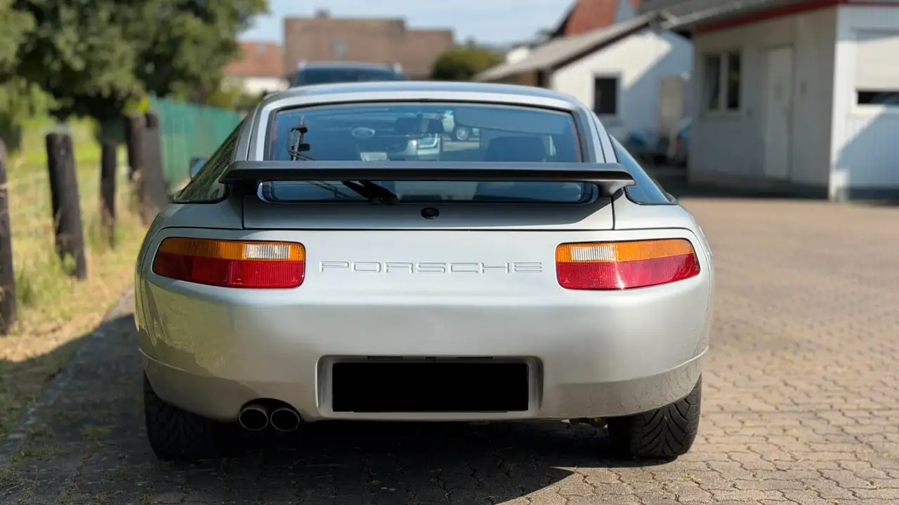 Porsche 928 S4, foto 9
