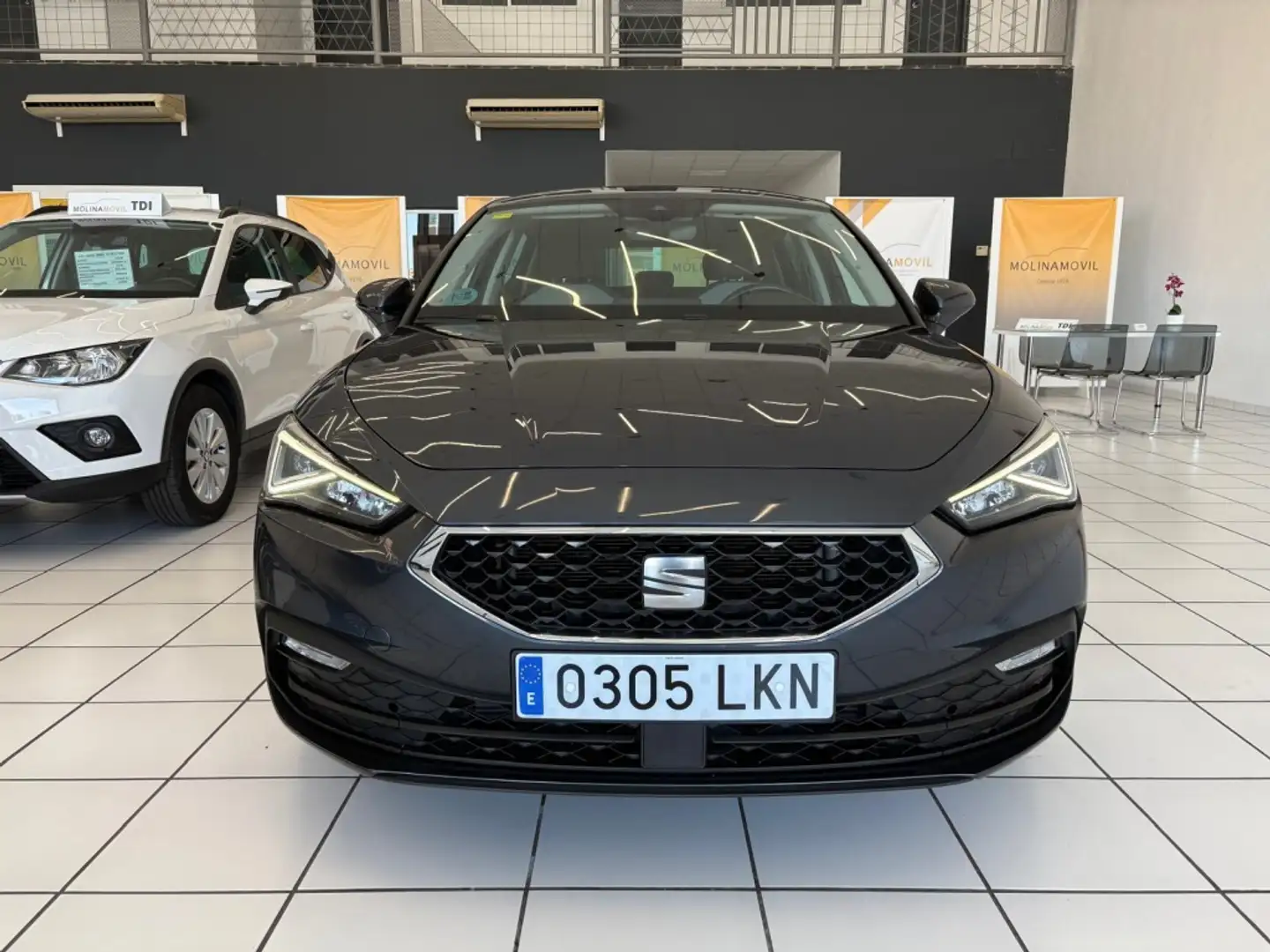 SEAT Leon ST 2.0TDI CR S&S Style DSG-7 150 Gris - 1