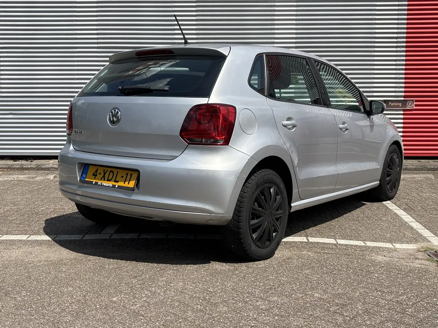 Volkswagen Polo 1.2 TDI Trendline | Airco | APK 03-2026! | Grijs - 2