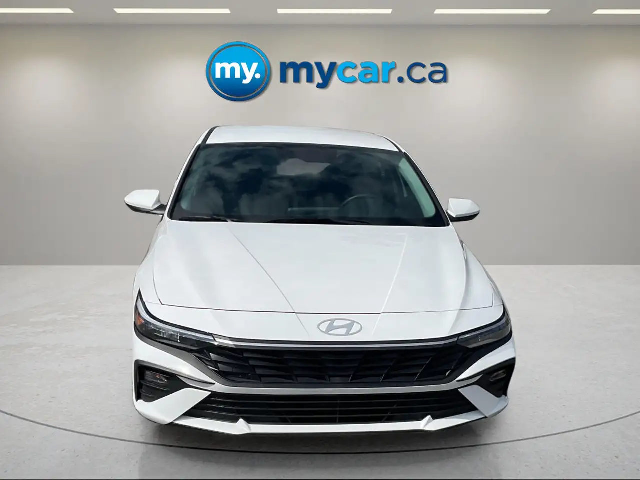 Hyundai ELANTRA photo Hyundai ELANTRA