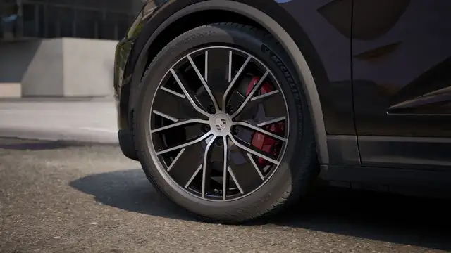 Porsche Macan view 8