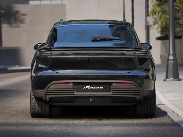 Porsche Macan view 6