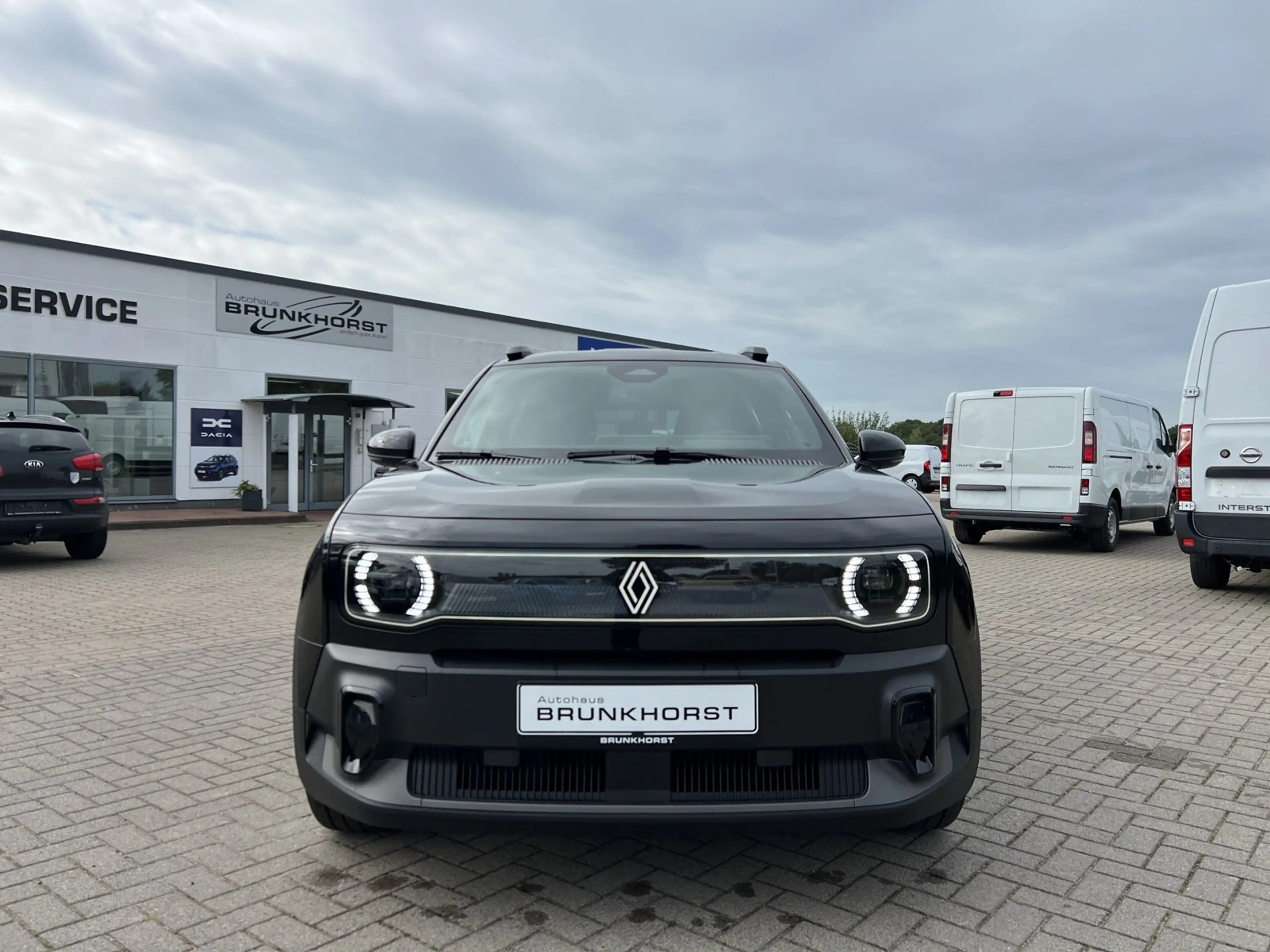 Renault R 4 E-Tech 150 Comfort Range Techno SHZ+LKHZ+RFK — photo 3