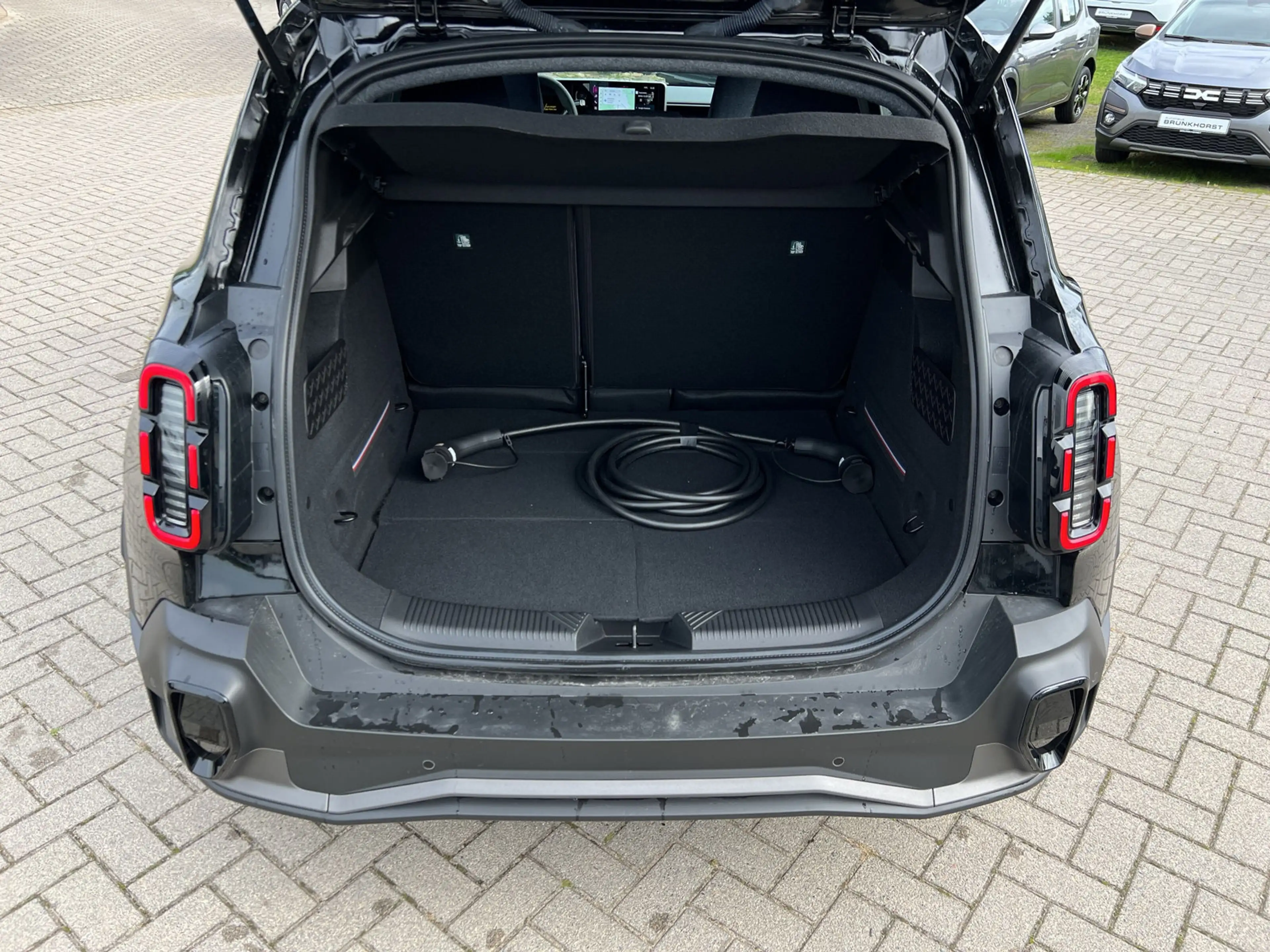Renault R 4 E-Tech 150 Comfort Range Techno SHZ+LKHZ+RFK — photo 14