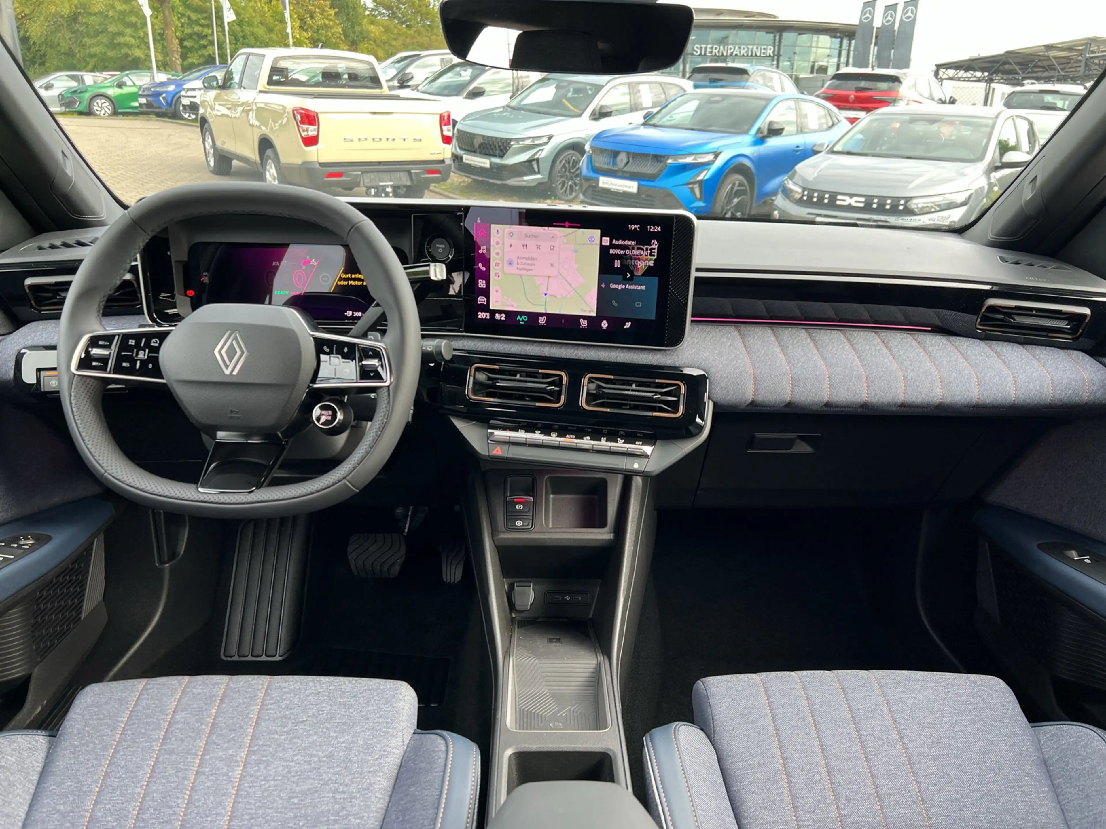 Renault R 4 E-Tech 150 Comfort Range Techno SHZ+LKHZ+RFK — photo 6