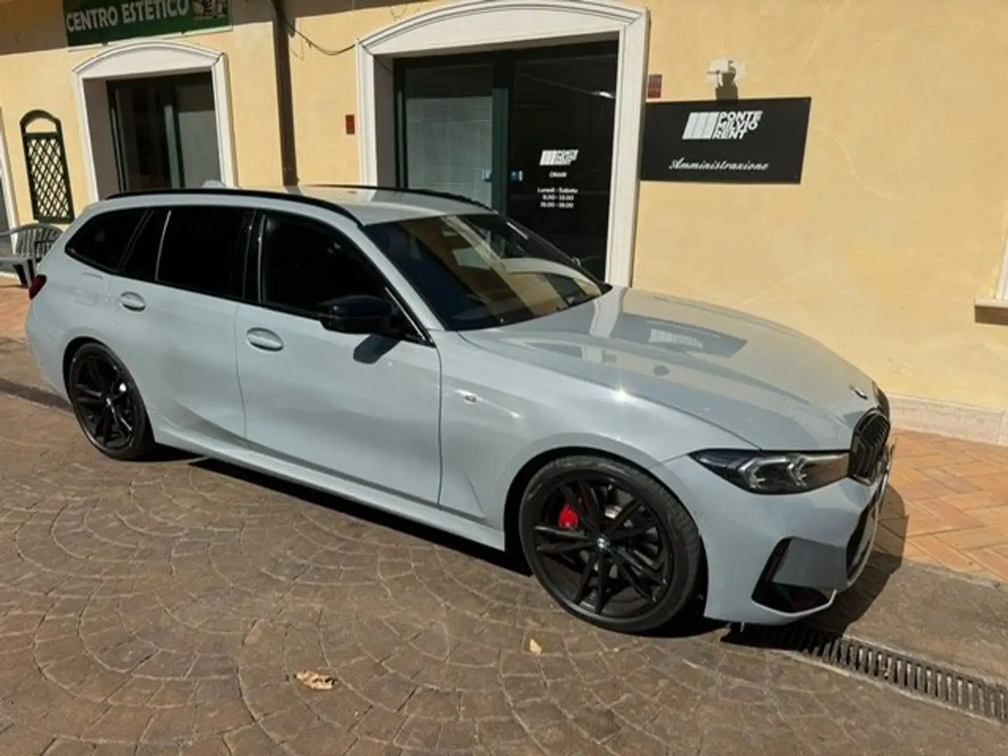 BMW 330 Serie 3 G21 Touring 330d Touring mhev  MSport auto Grigio - 1