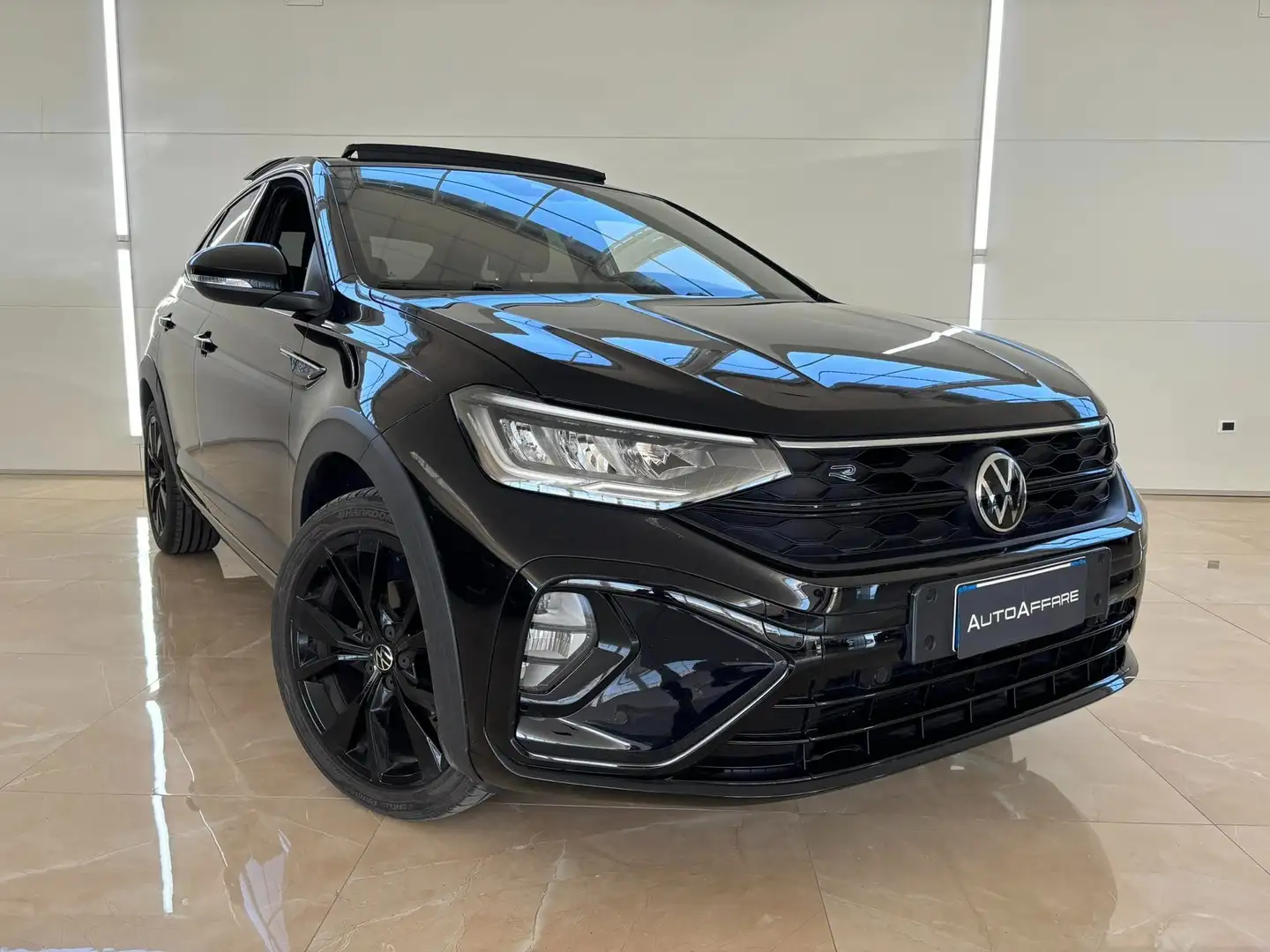 Volkswagen Taigo Taigo 1.0 tsi R-Line 110cv Nero - 1