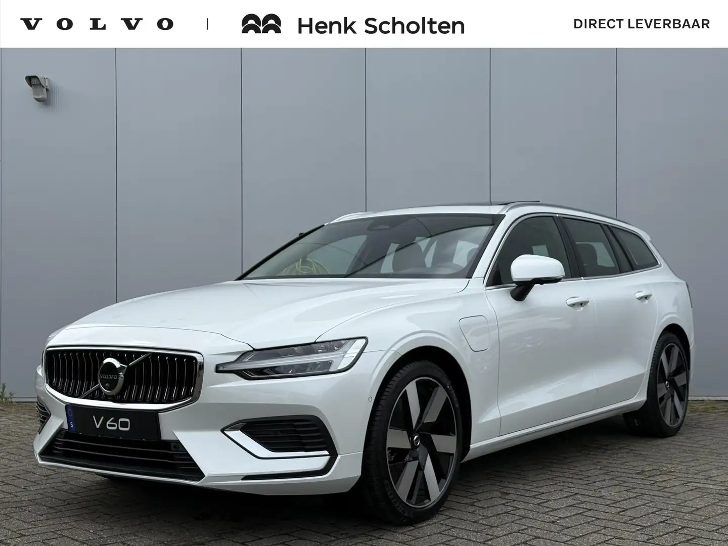 Volvo V60 T6 Plug-in hybrid AWD Plus Bright, **DIRECT LEVERB Wit - 1