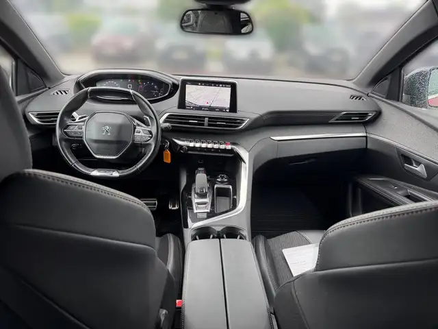 Peugeot 3008 view 8