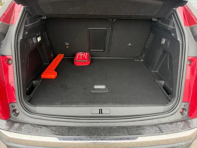 Peugeot 3008 view 13