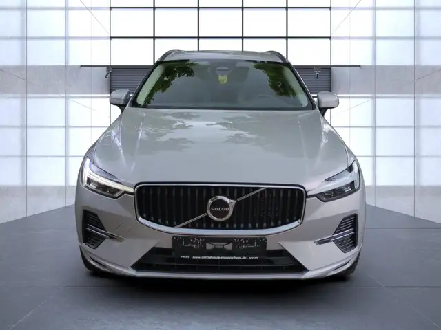 Volvo XC60 view 9