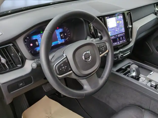 Volvo XC60 view 14