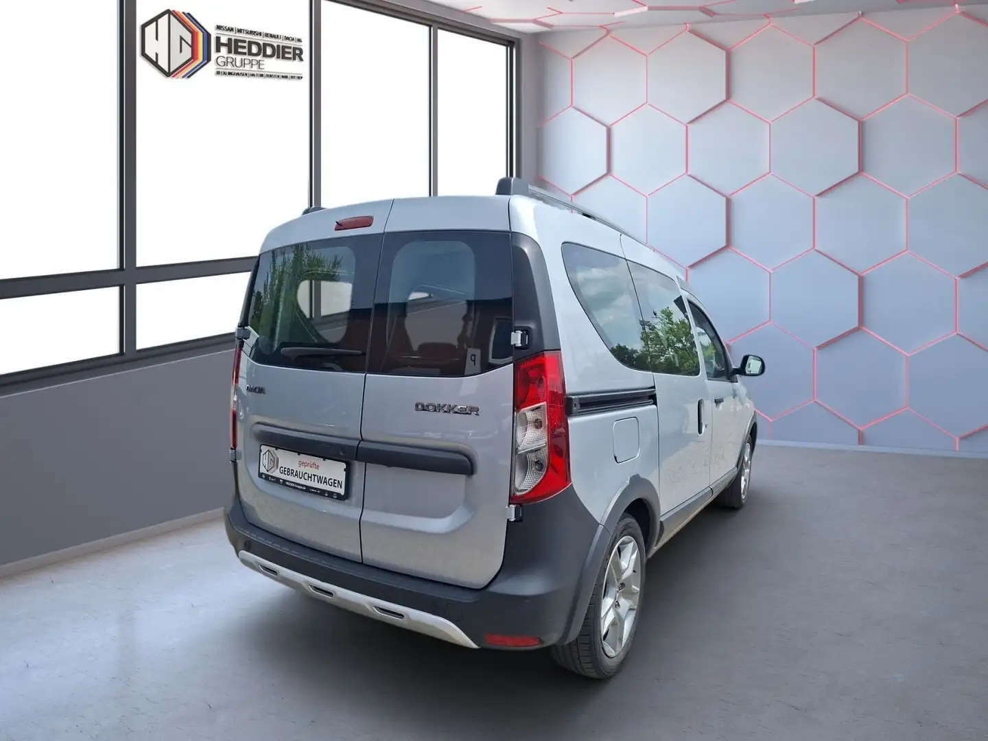 Dacia Dokker Stepway Plus 1.3 TCE 130 *Klima*Navi* Silber - 2