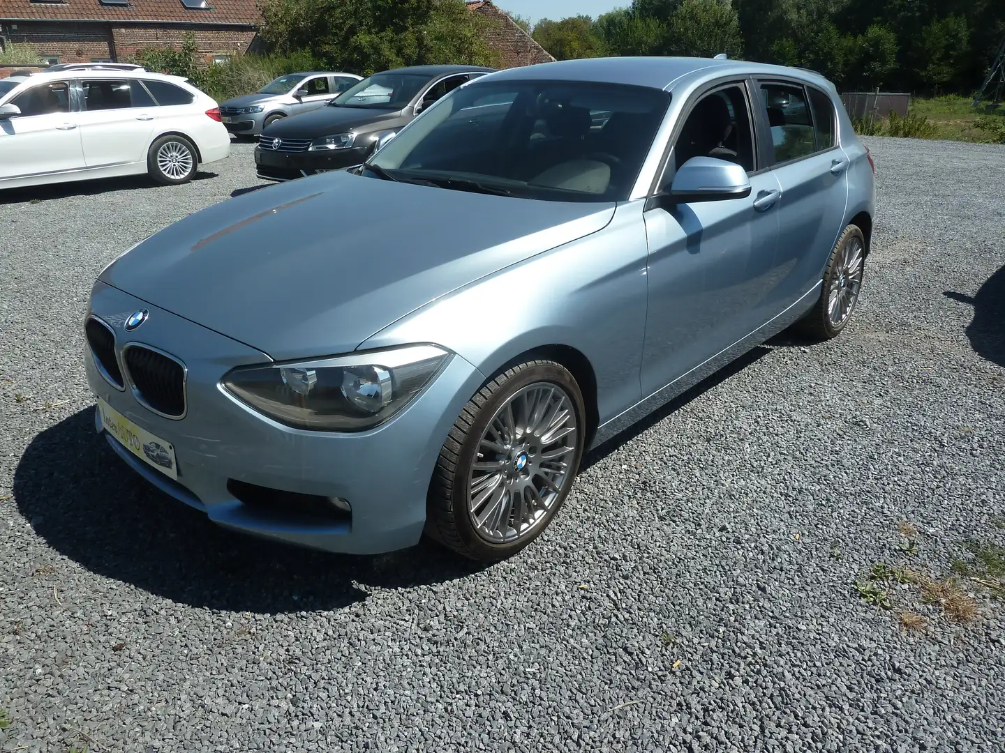 BMW 114 1 HATCH DIESEL - 2015 Blau - 1