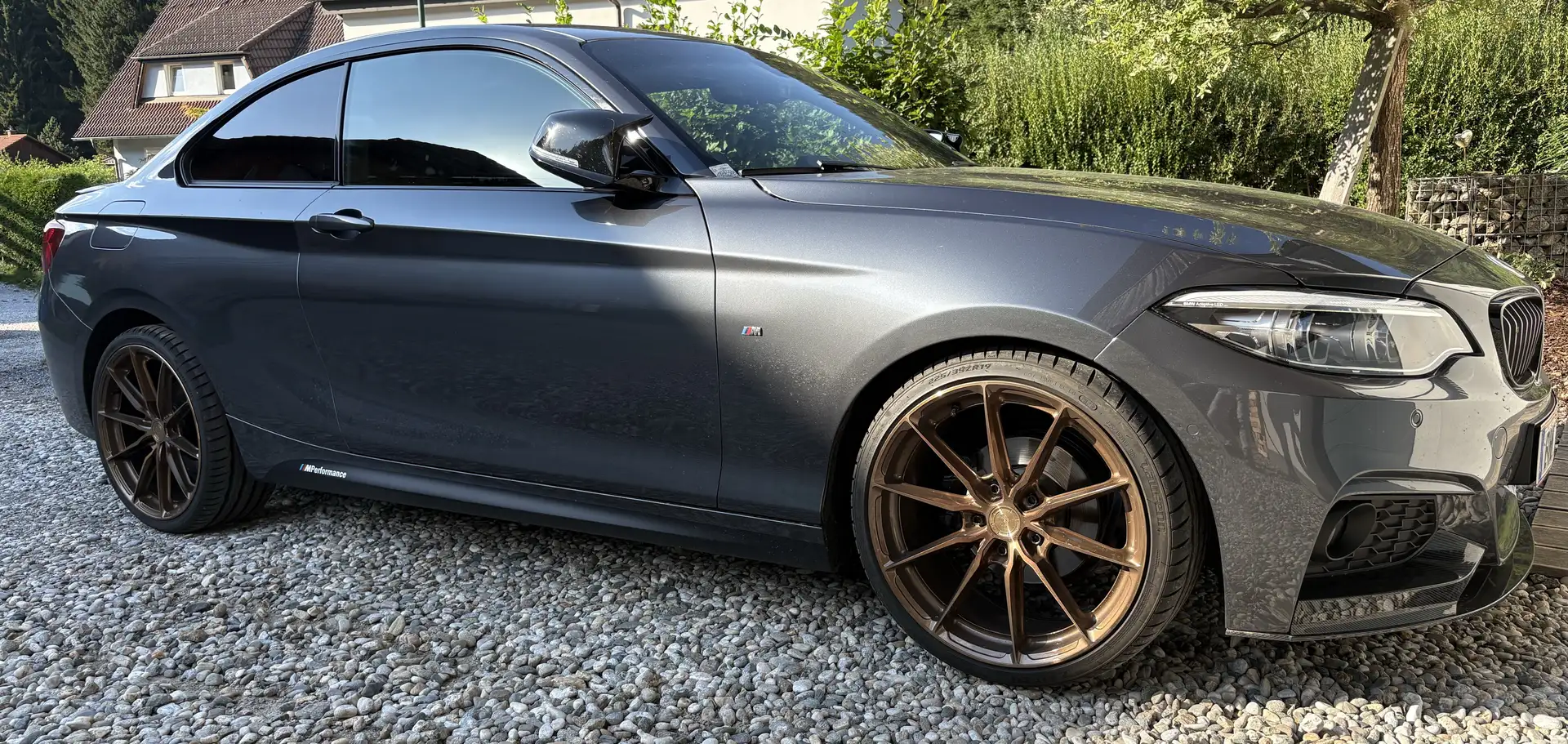BMW 218 218d Coupé M Sport Aut. Grau - 1