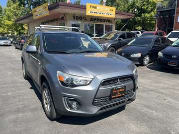 2WD 4dr CVT SE