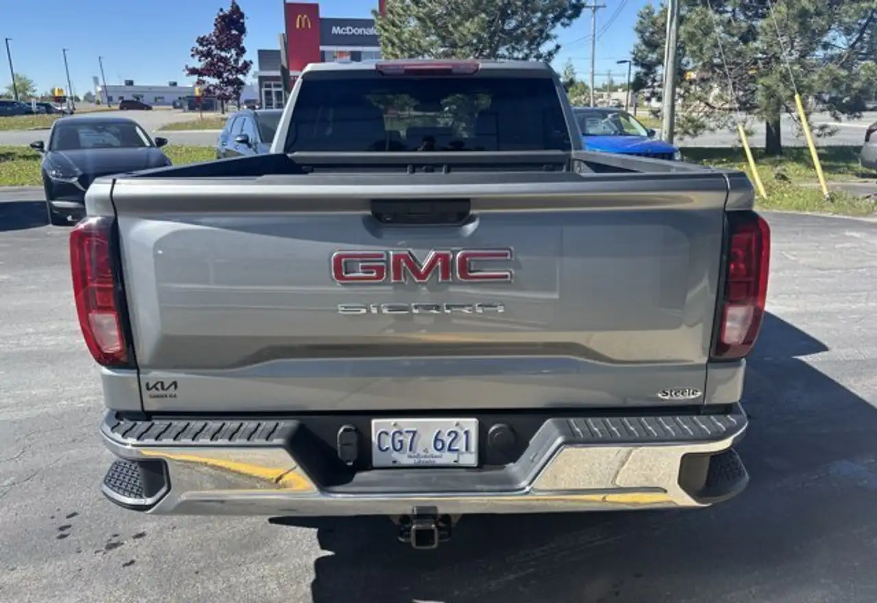 GMC Sierra 1500 снимка GMC Sierra 1500