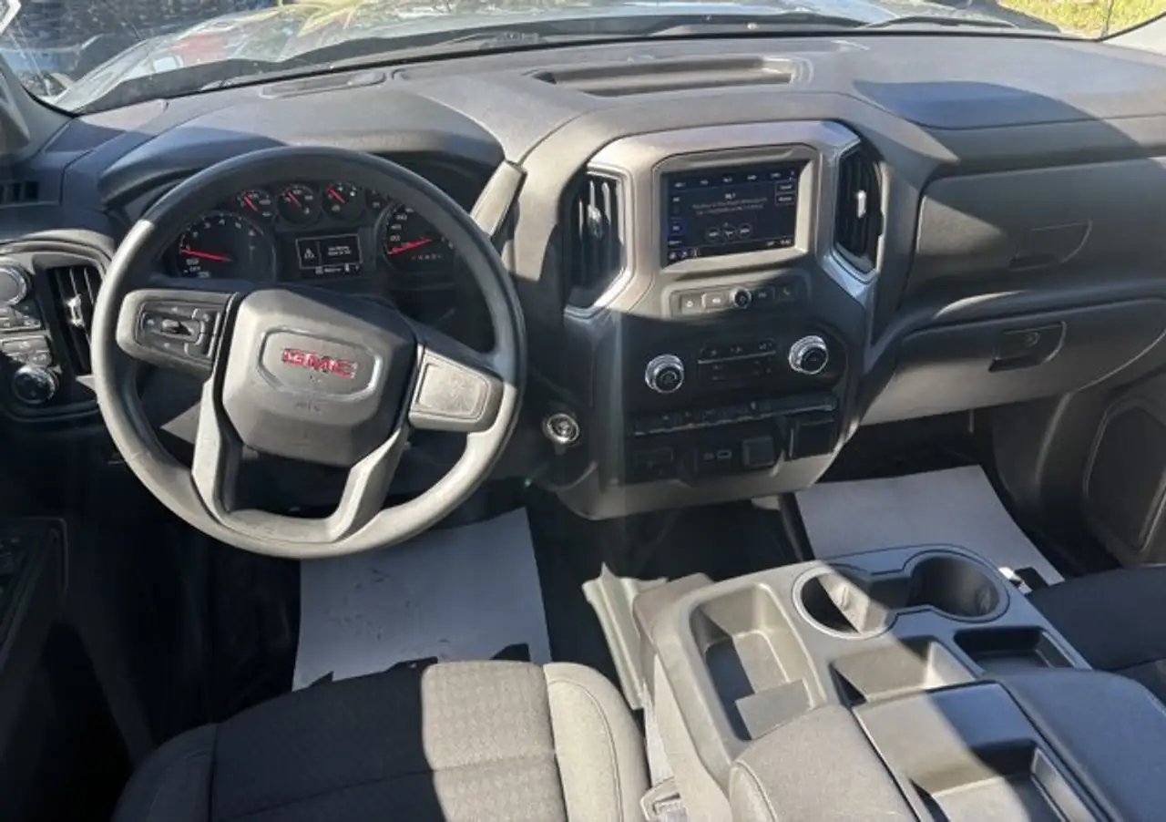 GMC Sierra 1500 снимка GMC Sierra 1500