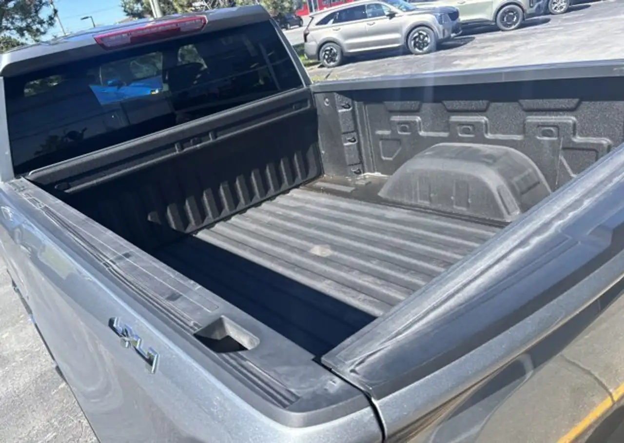 GMC Sierra 1500 снимка GMC Sierra 1500