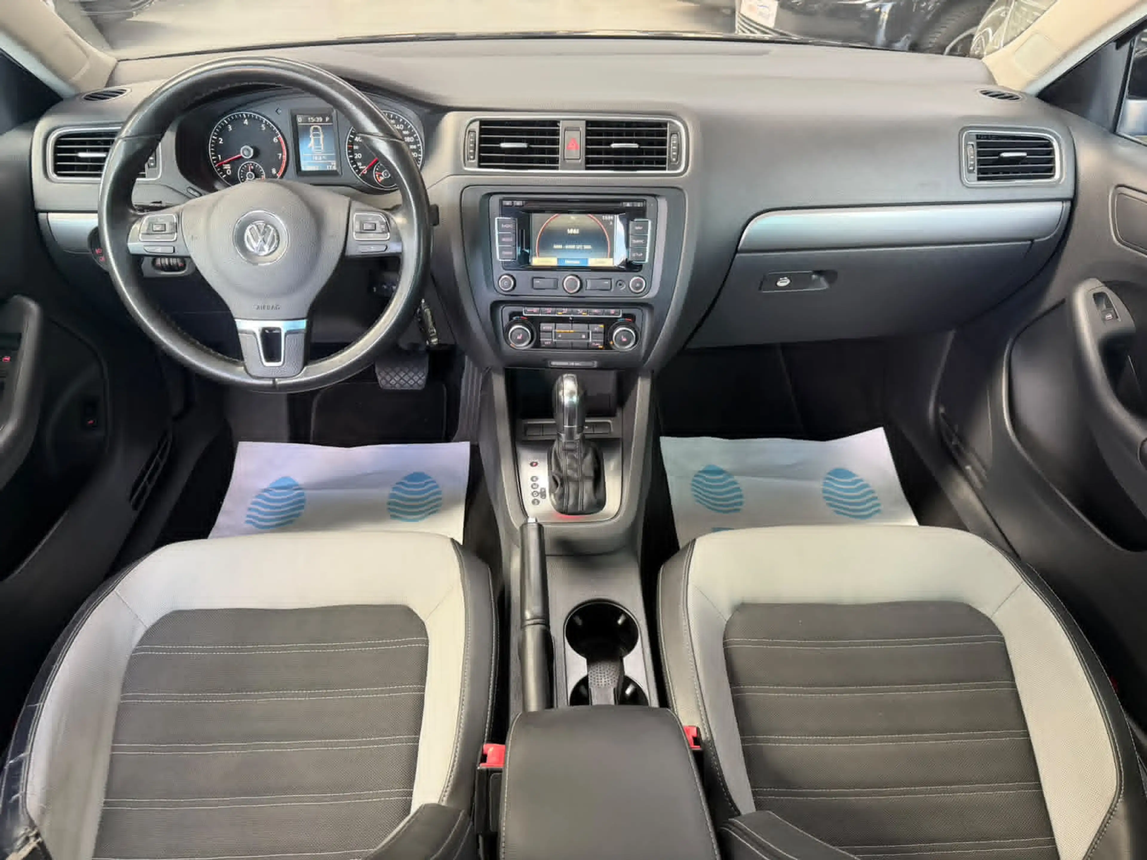Volkswagen Jetta Jetta 1.4 TSI Essence Automatique Toit/cuir/garantie 12 Mois — photo 6
