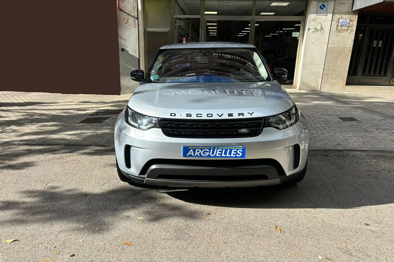 Land Rover Discovery 3.0 Si6 HSE Aut. Gris - 2