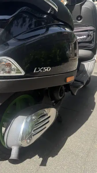 Vespa LX 50 - foto 8