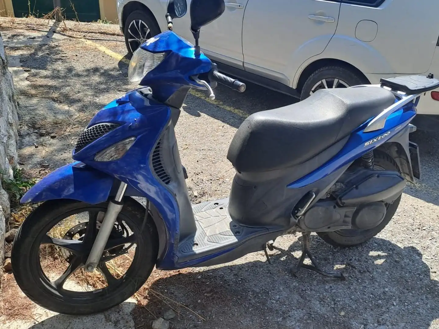 Suzuki Sixteen 150 Blauw - 1