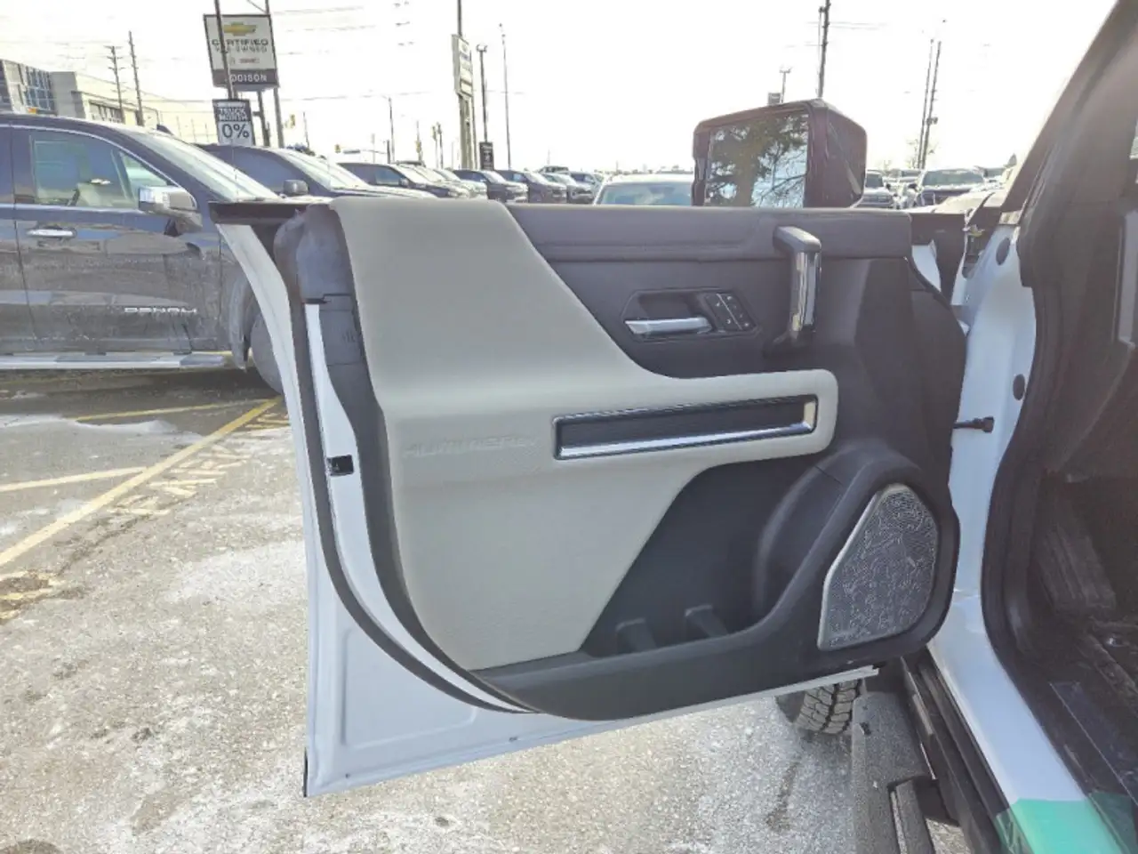 GMC HUMMER EV Pickup снимка GMC HUMMER EV Pickup