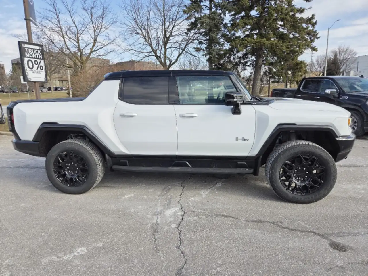 GMC HUMMER EV Pickup снимка GMC HUMMER EV Pickup