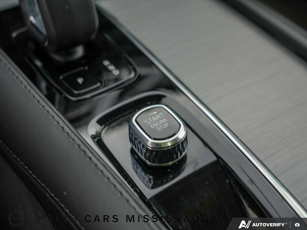 2024 Volvo XC90 Plus Bright Theme thumb 27