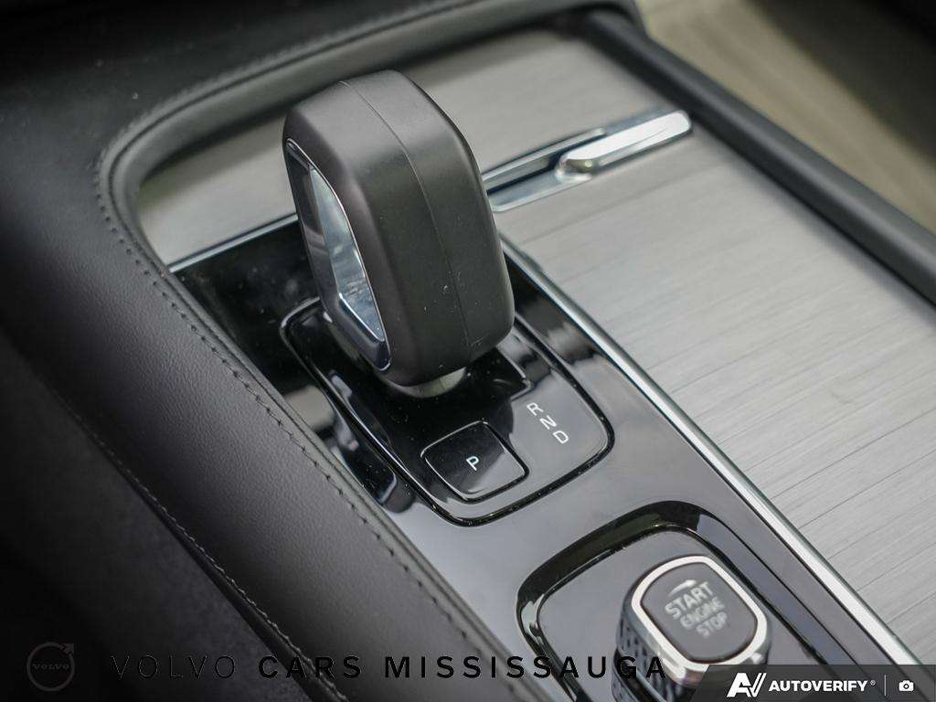 2024 Volvo XC90 Plus Bright Theme thumb 19