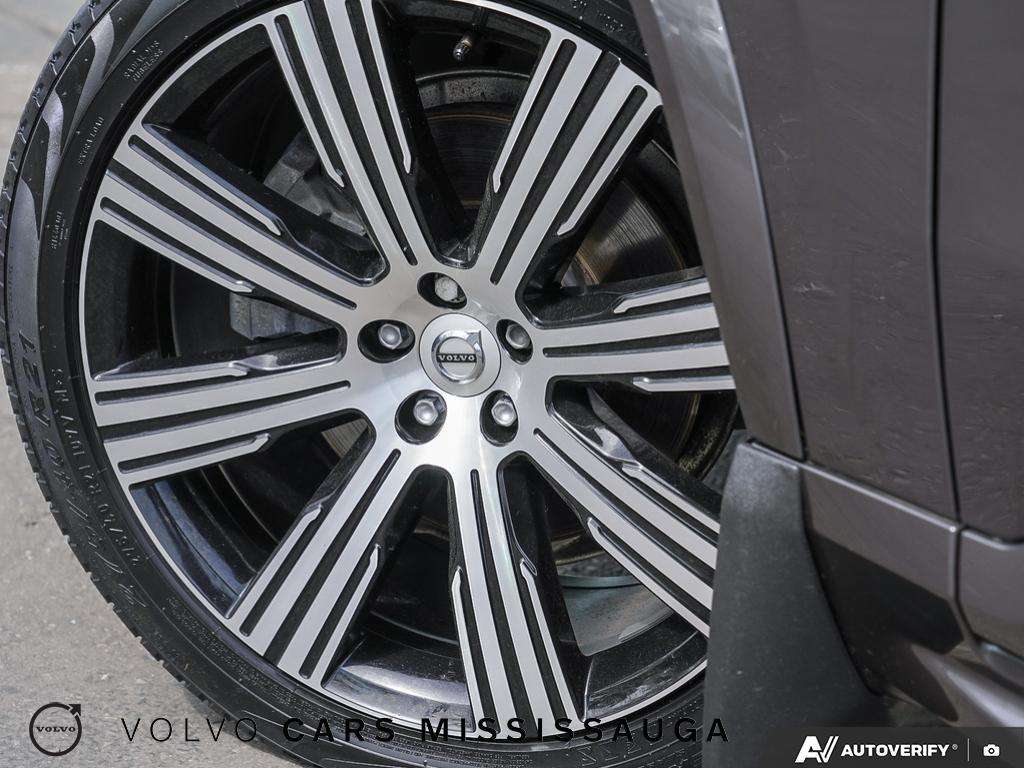2024 Volvo XC90 Plus Bright Theme thumb 6