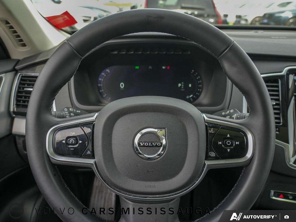 2024 Volvo XC90 Plus Bright Theme thumb 14