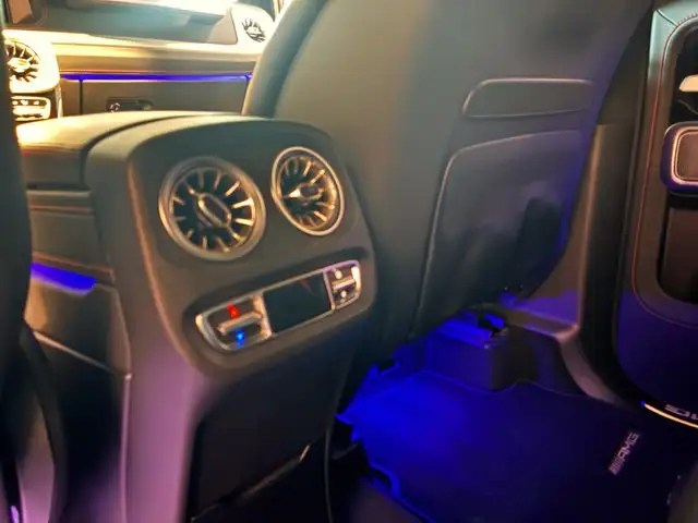 Mercedes-Benz G-Class view 23