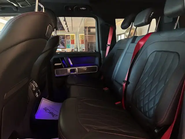 Mercedes-Benz G-Class view 9