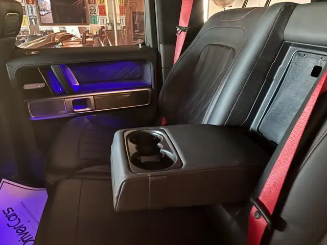 Mercedes-Benz G-Class view 22
