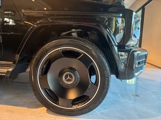 Mercedes-Benz G-Class view 24