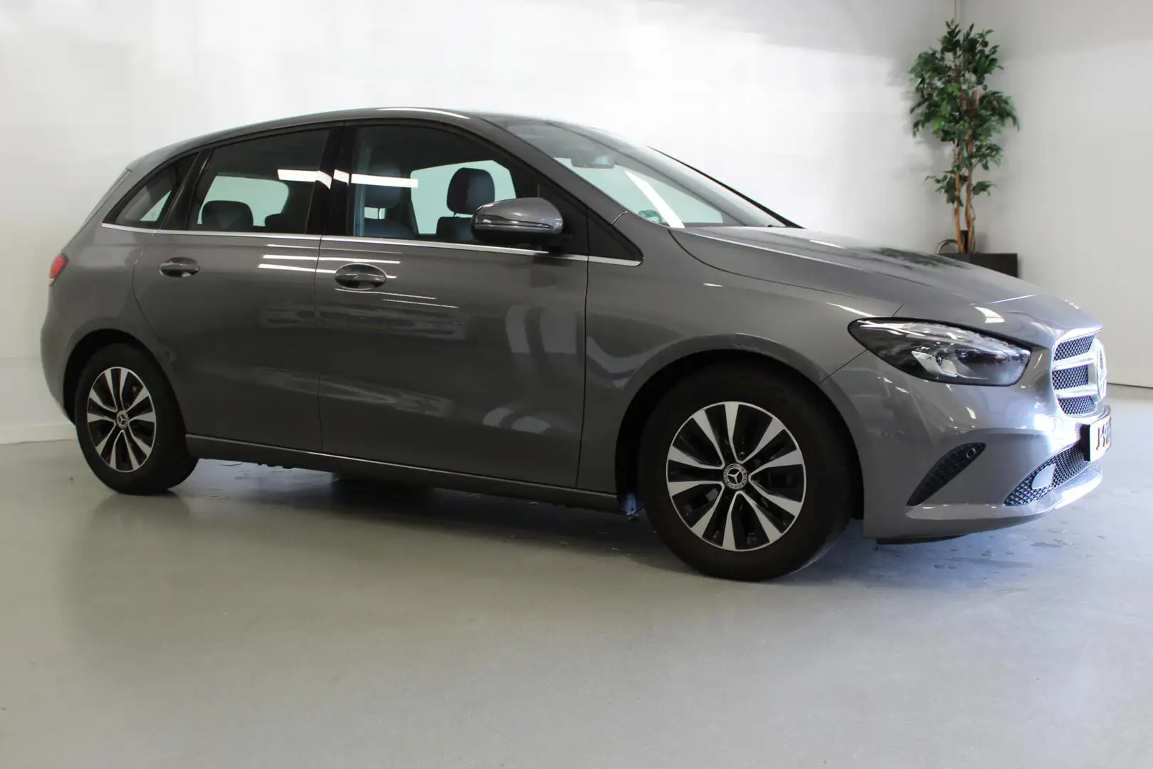Mercedes-Benz B 180 180d Business Solution | CARPLAY | LED-KOPL | CAME Grijs - 2