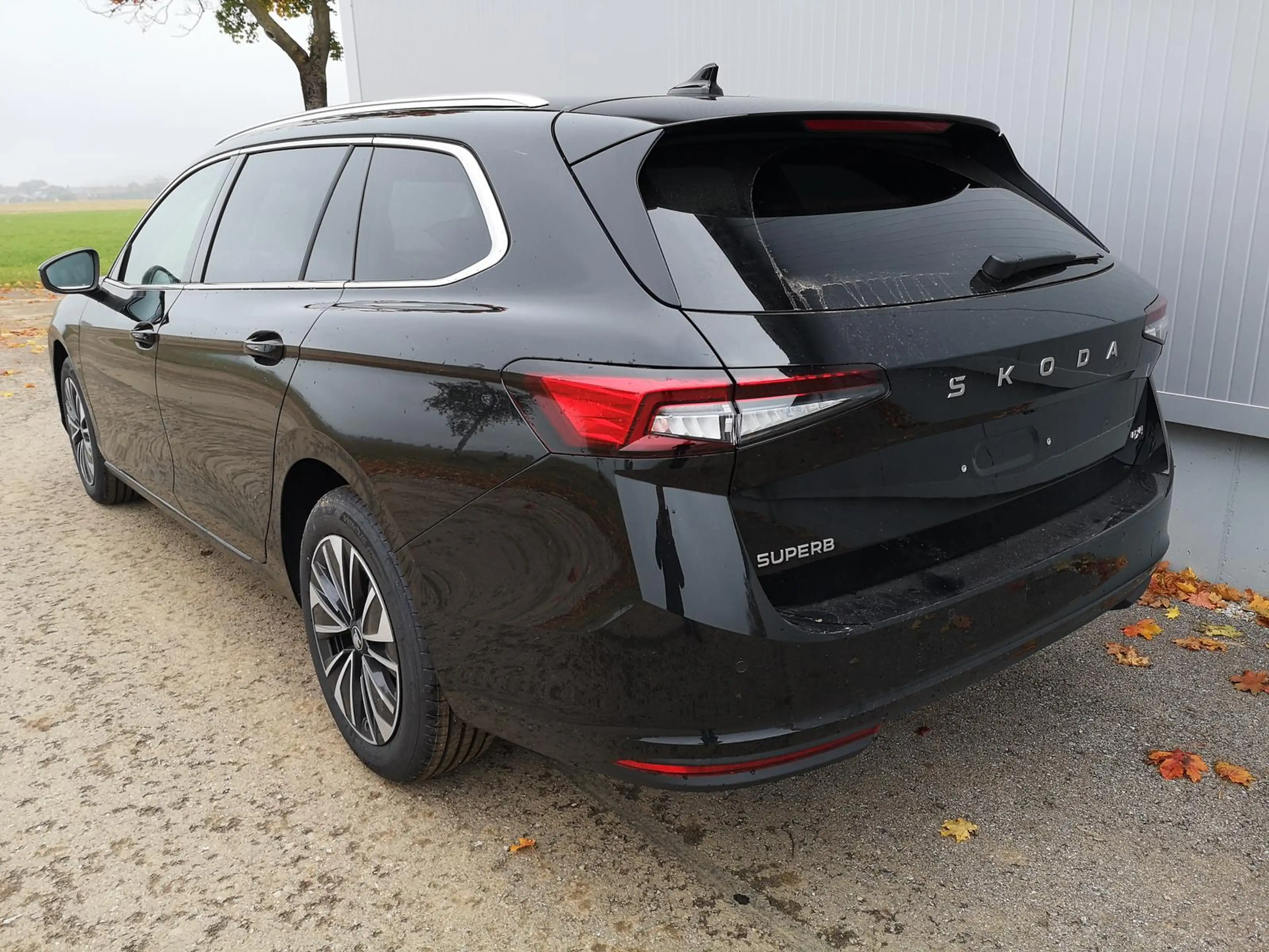 Skoda Superb 2.0 TDI DSG 4x4 Selection Standh Sound AHK 360 Hea — photo 3