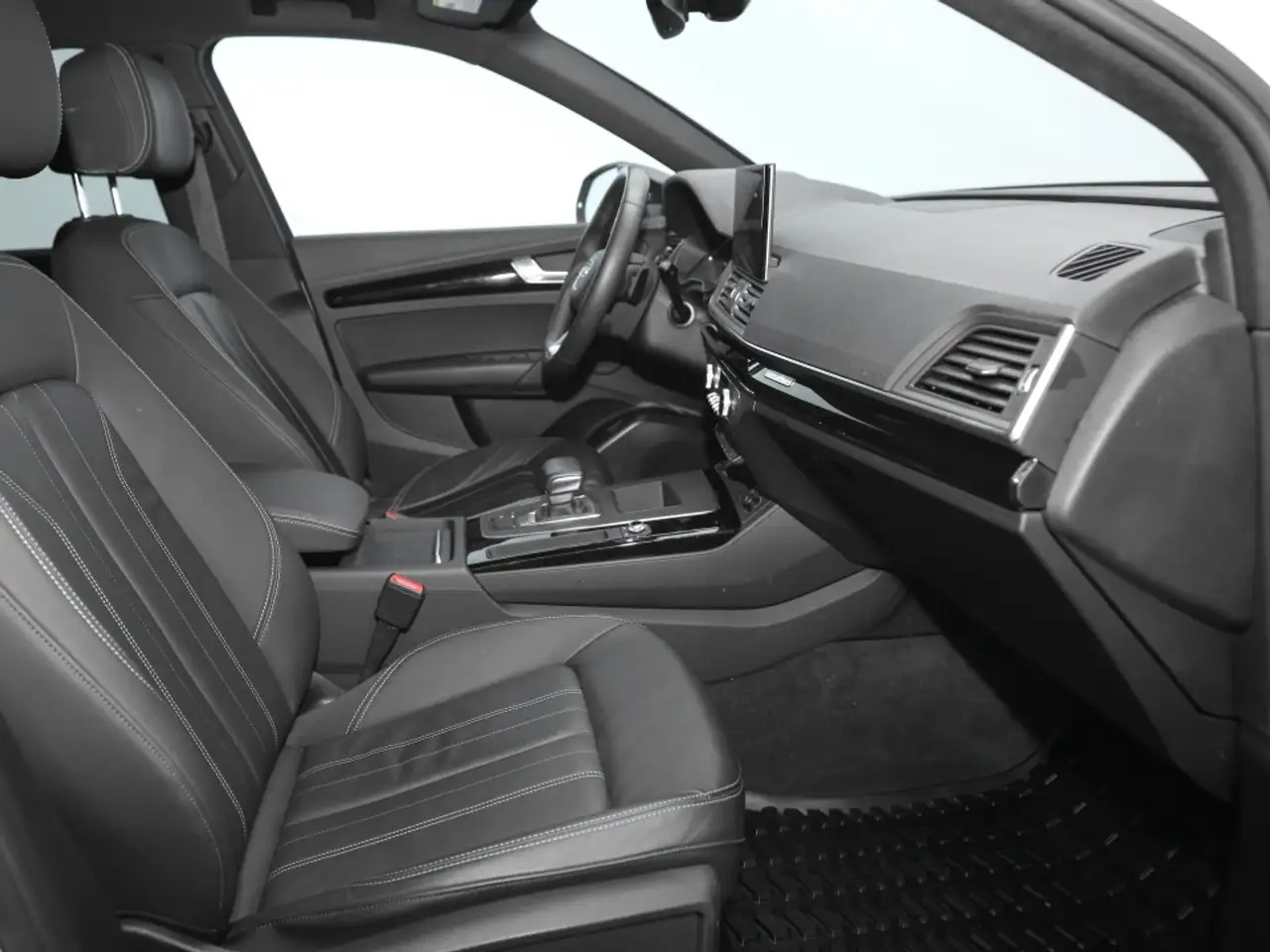 Audi Q5 снимка Audi Q5